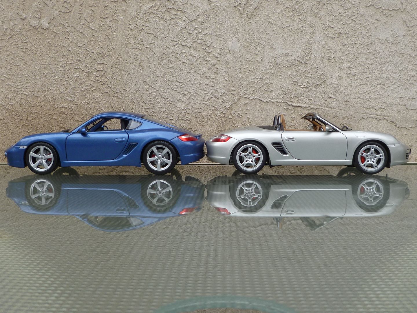 Porsche 987 Boxster S/Cayman S Comparo | DiecastXchange Forum